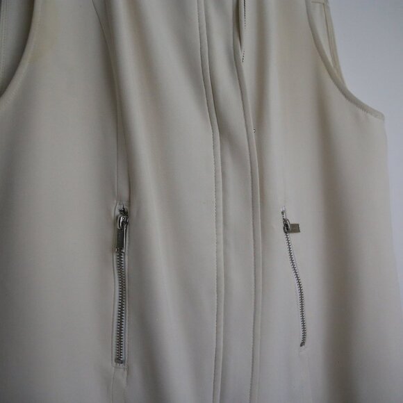 Aritzia Babaton Cream Structured Zip Vest / Sleeveless Jacket Size Small - Picture 4 of 10